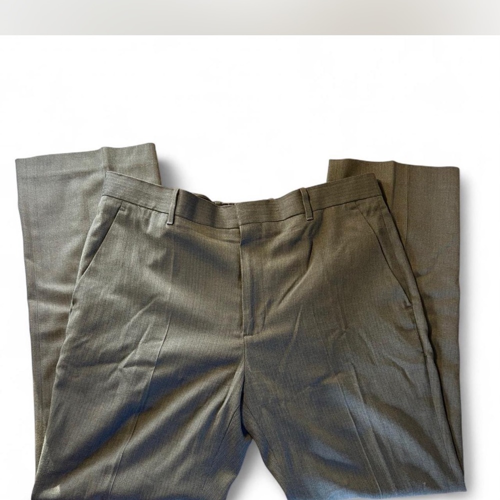 Perry Ellis Men's Dress Pants in Olive
